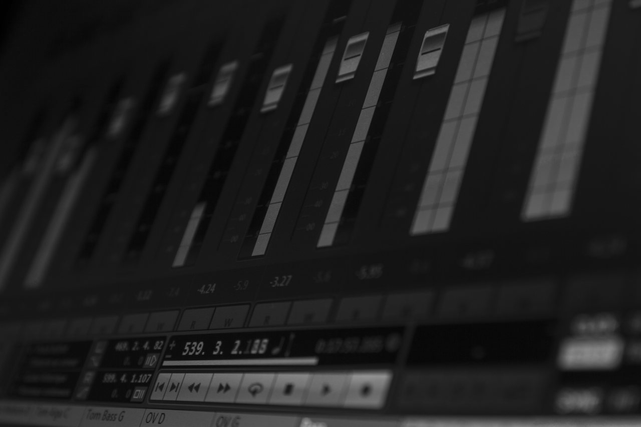 Console du studio U1 Stud